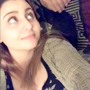 Meet your Posher, Cynthia